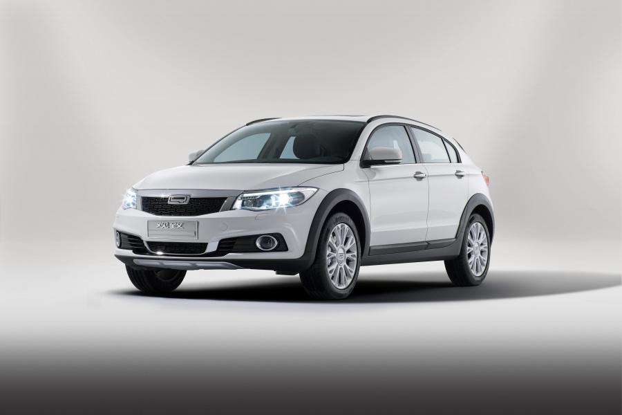  Qoros 3 City SUV 2014 года  (фото 1 из 35)